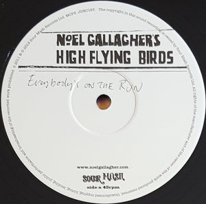 Noel Gallagher's High Flying Birds - Everybody's On The Run